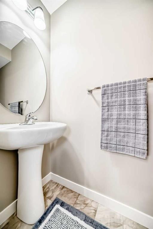 222 Redstone View Ne, Calgary, AB - Indoor Photo Showing Bathroom
