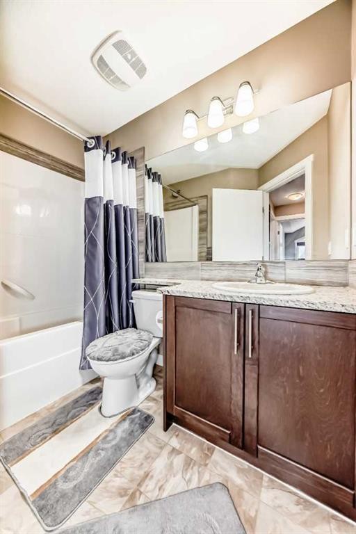 222 Redstone View Ne, Calgary, AB - Indoor Photo Showing Bathroom