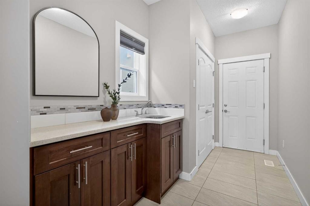 26 Sage Meadows Way Nw, Calgary, AB - Indoor Photo Showing Bathroom