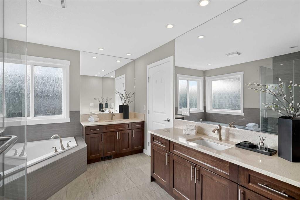 26 Sage Meadows Way Nw, Calgary, AB - Indoor Photo Showing Bathroom