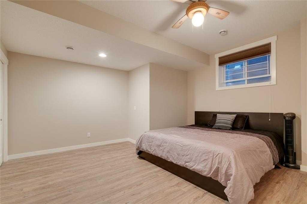 26 Sage Meadows Way Nw, Calgary, AB - Indoor Photo Showing Bedroom