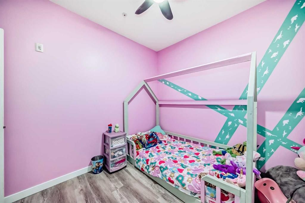 101-117 Copperpond Common Se, Calgary, AB - Indoor Photo Showing Bedroom