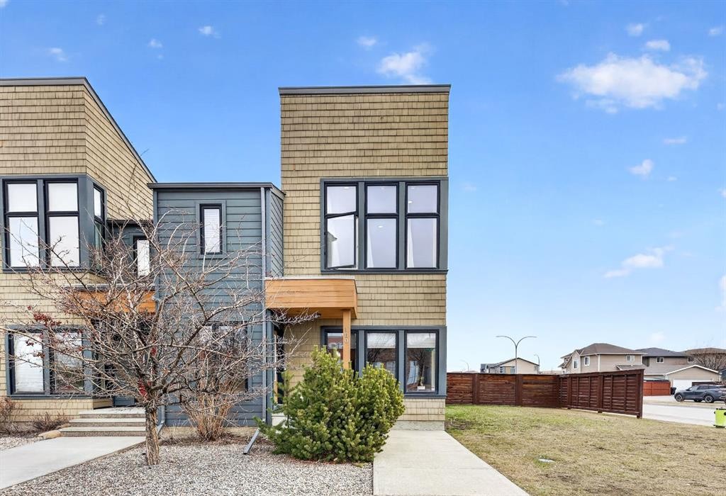 180 Walden Gate Se, Calgary, AB - Outdoor