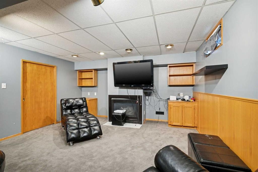 13811 Deer Run Boulevard Se, Calgary, AB - Indoor