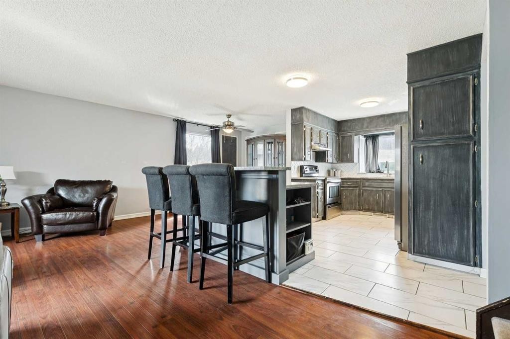 13811 Deer Run Boulevard Se, Calgary, AB - Indoor
