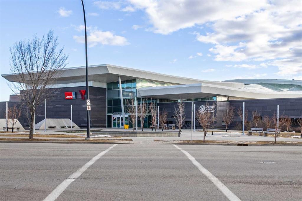 305-20 Seton Park Se, Calgary, AB - Outdoor
