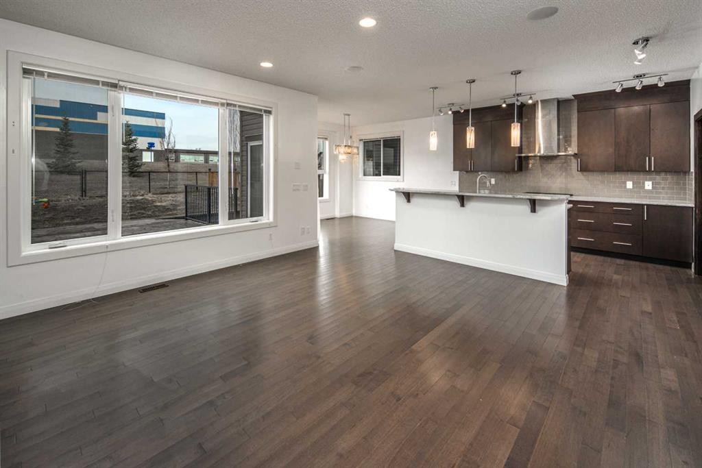 238 Silverado Plains Circle Sw, Calgary, AB - Indoor Photo Showing Kitchen With Upgraded Kitchen