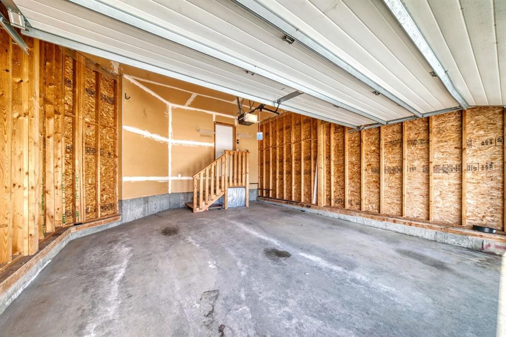 259 St Moritz Drive Sw, Calgary, AB - Indoor