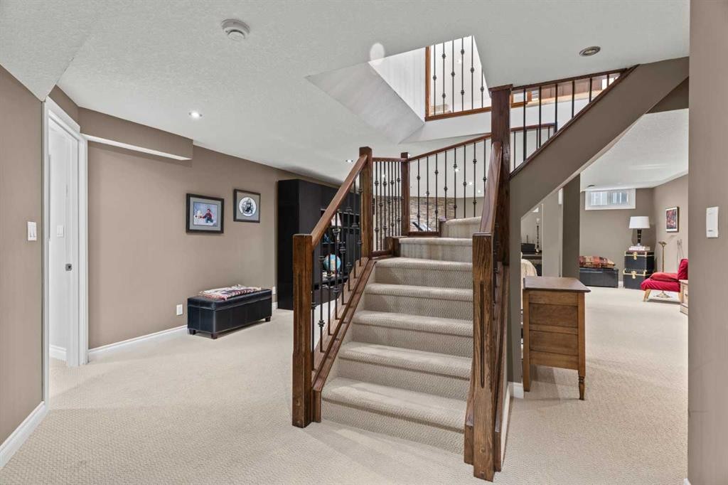 10311 Wapiti Drive Se, Calgary, AB - Indoor Photo Showing Other Room