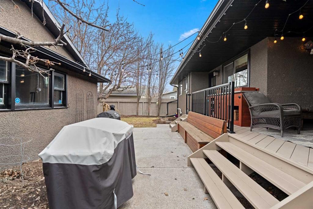 10311 Wapiti Drive Se, Calgary, AB - Outdoor With Deck Patio Veranda With Exterior
