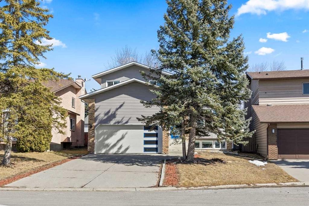 55 Whitehaven Crescent Ne, Calgary, AB - Outdoor With Facade
