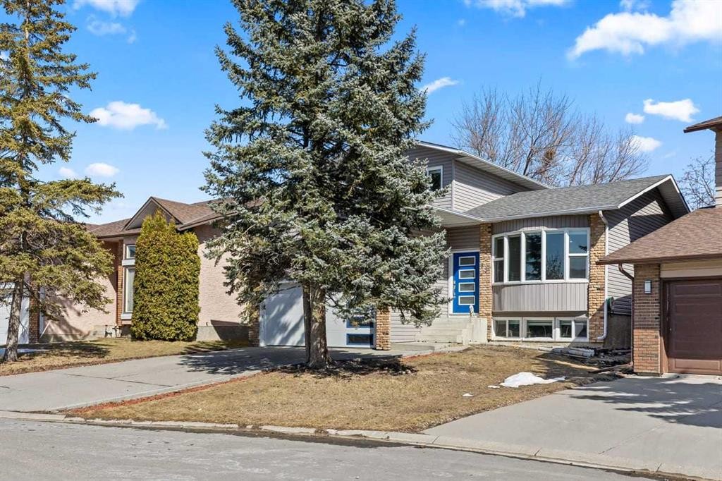 55 Whitehaven Crescent Ne, Calgary, AB - Outdoor With Facade