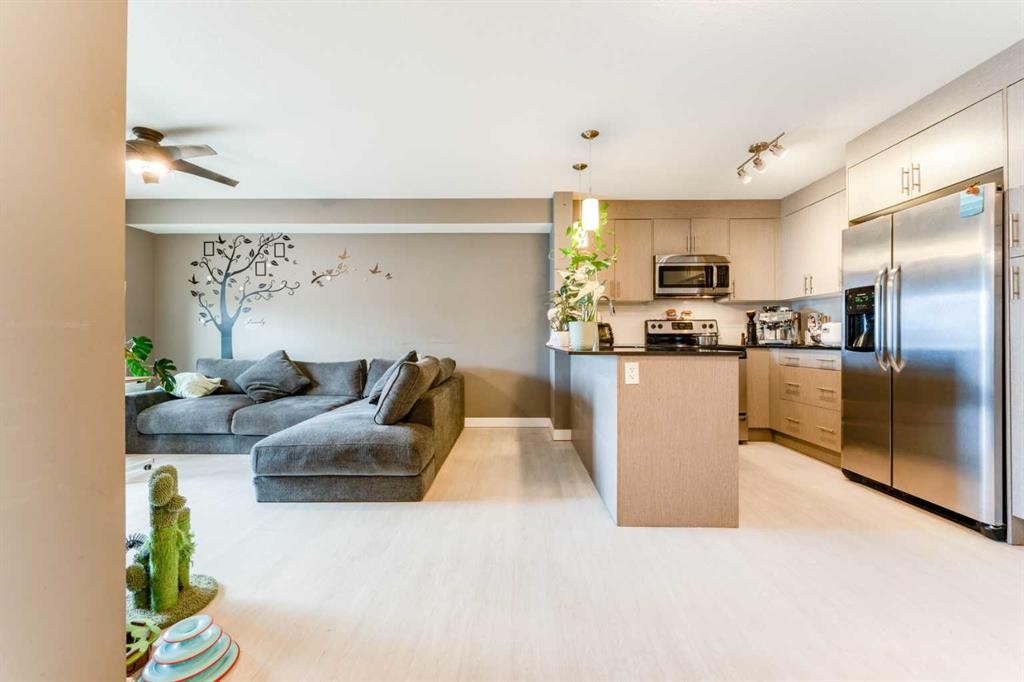 2410-240 Skyview Ranch Road Ne, Calgary, AB - Indoor Photo Showing Kitchen