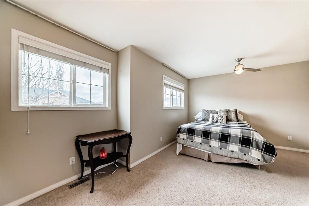 111 Ranch Ridge Meadow, Strathmore, AB - Indoor Photo Showing Bedroom
