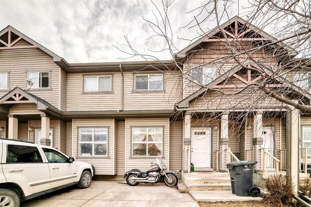 111 Ranch Ridge Meadow, Strathmore, AB - Outdoor With Facade