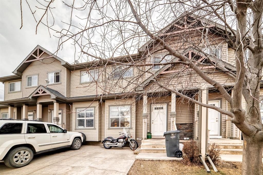 111 Ranch Ridge Meadow, Strathmore, AB - Outdoor With Facade