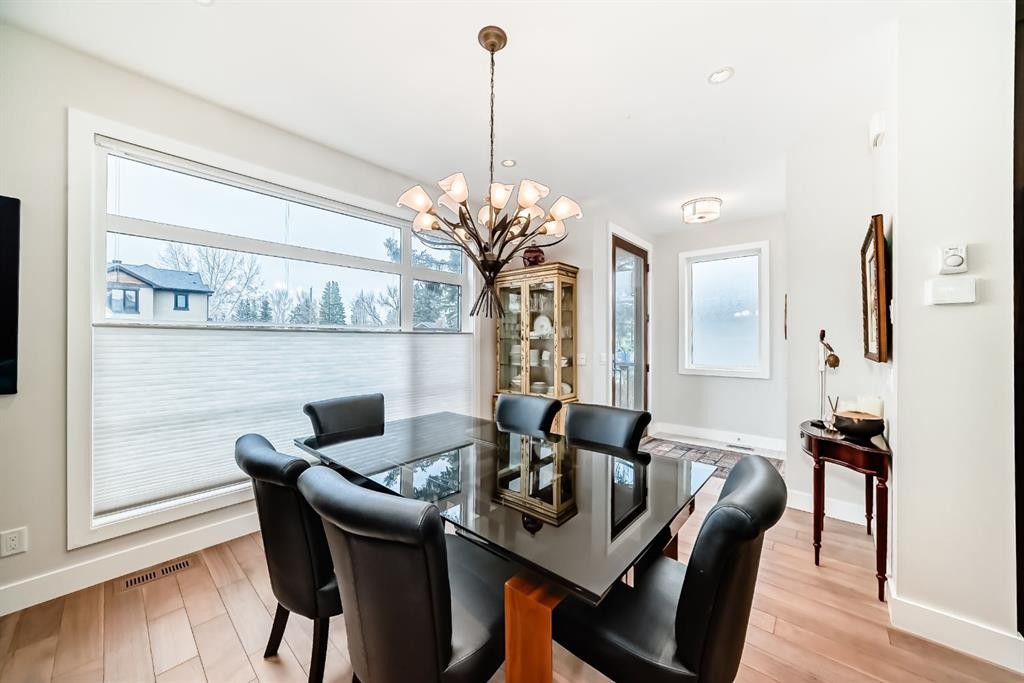 3705 2 Avenue Sw, Calgary, AB - Indoor Photo Showing Dining Room