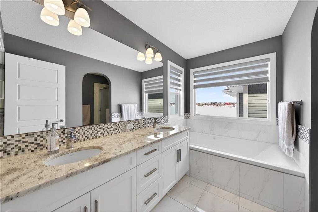 72 Redstone Drive Ne, Calgary, AB - Indoor Photo Showing Bathroom