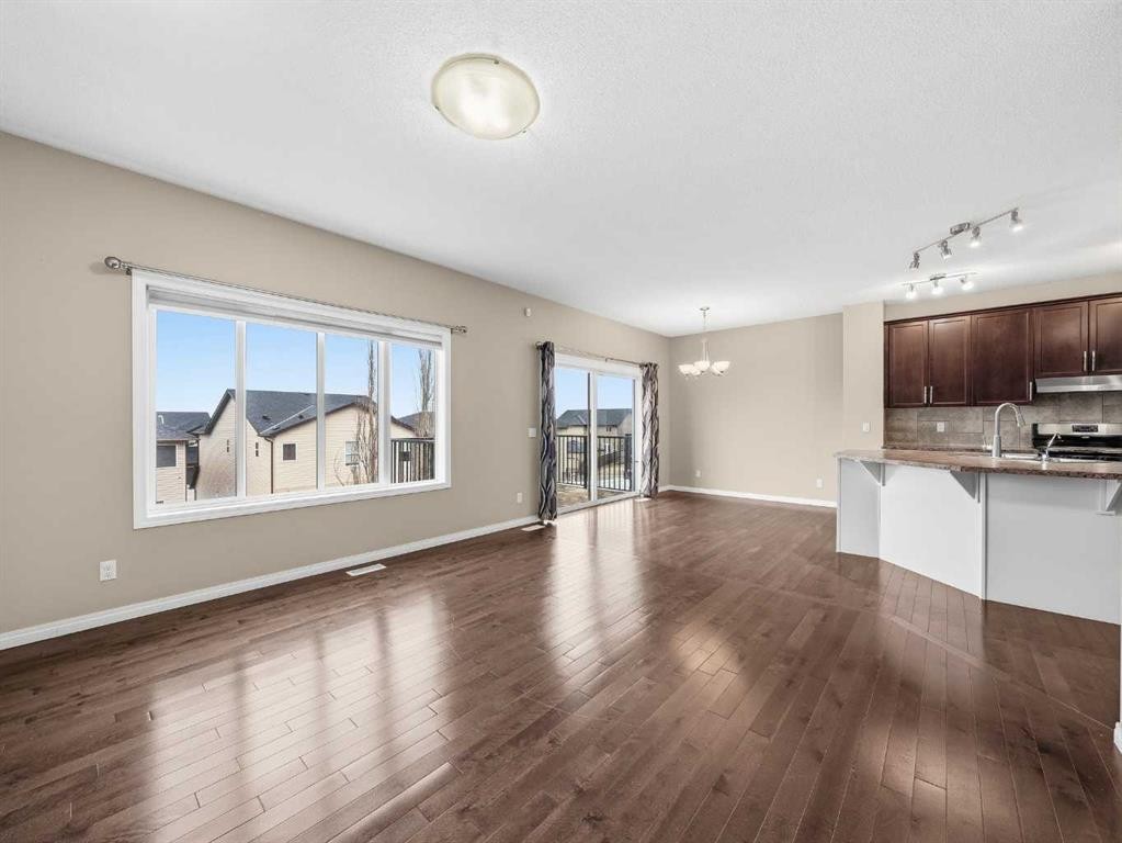 32 Panatella Parade Nw, Calgary, AB - Indoor Photo Showing Other Room