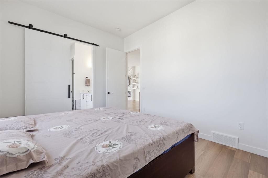 31 St. Andrews Close, Lyalta, AB - Indoor Photo Showing Bedroom