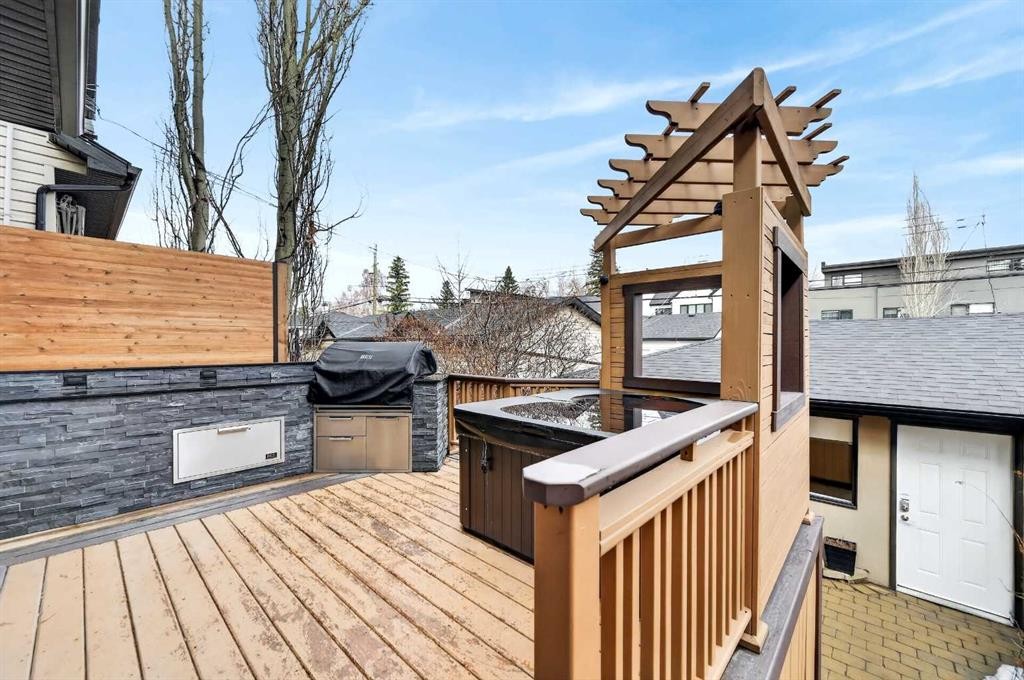 1924 48 Avenue Sw, Calgary, AB - Outdoor With Deck Patio Veranda