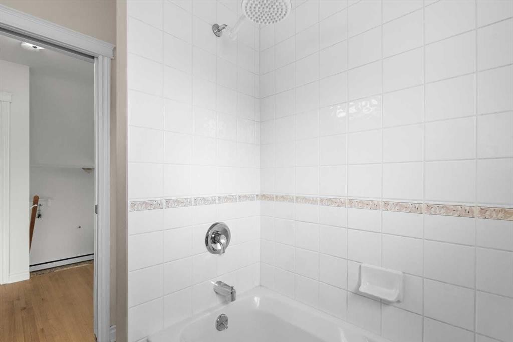 67 Hooke Road Sw, Calgary, AB - Indoor Photo Showing Bathroom