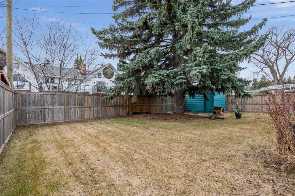 67 Hooke Road Sw, Calgary, AB - Outdoor