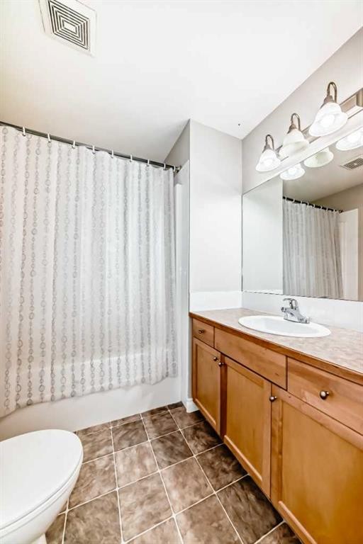11-2002 22 Avenue, Bowden, AB