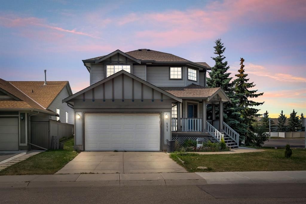 171 Willowbrook Drive Nw, Airdrie, AB - Outdoor With Facade