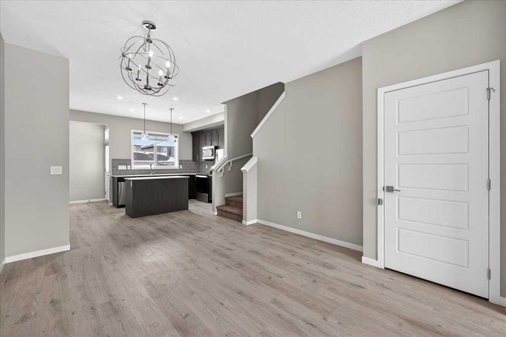 168 Corner Meadows Way Ne, Calgary, AB - Indoor Photo Showing Kitchen