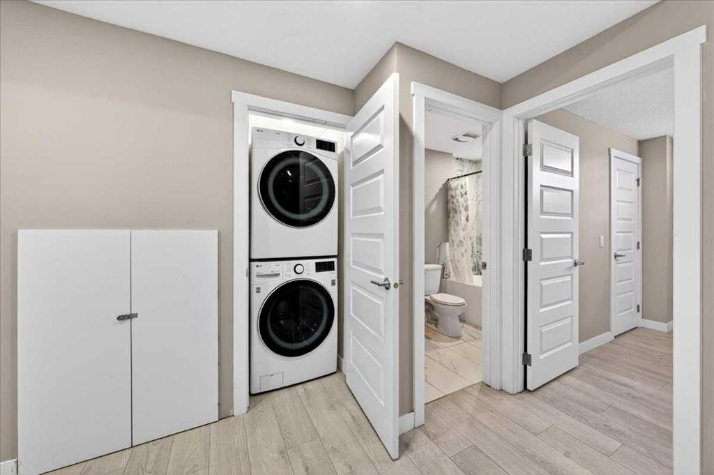 168 Corner Meadows Way Ne, Calgary, AB - Indoor Photo Showing Laundry Room