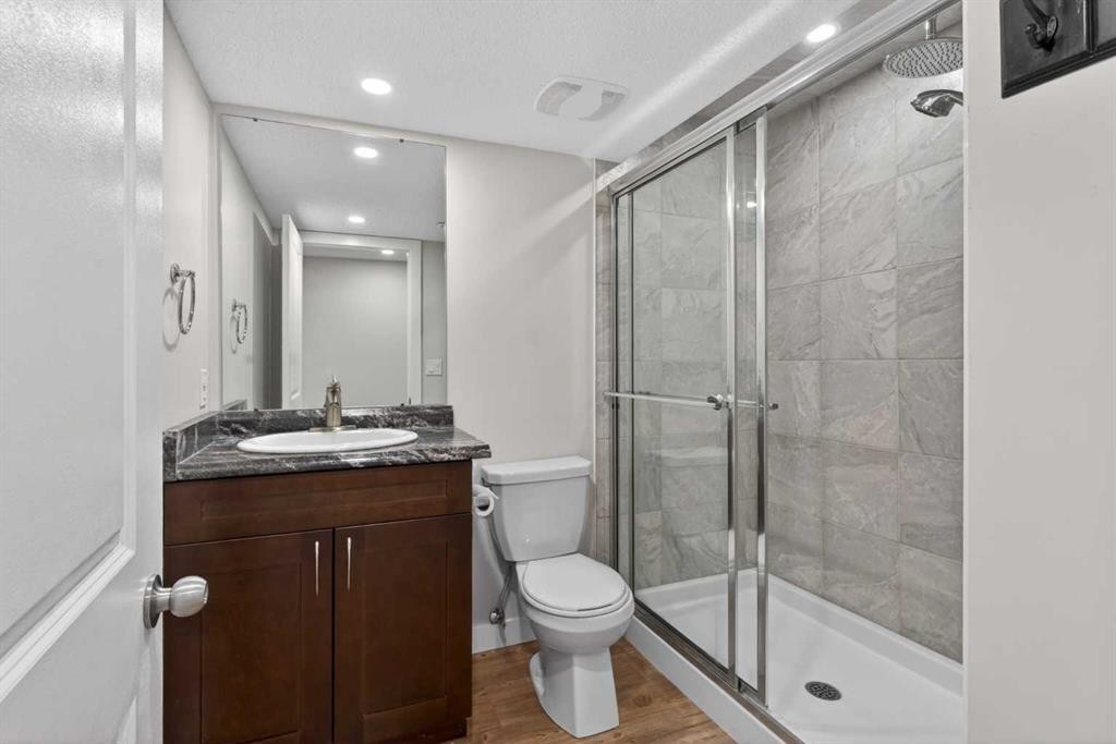 43 Sage Hill Way Nw, Calgary, AB - Indoor Photo Showing Bathroom