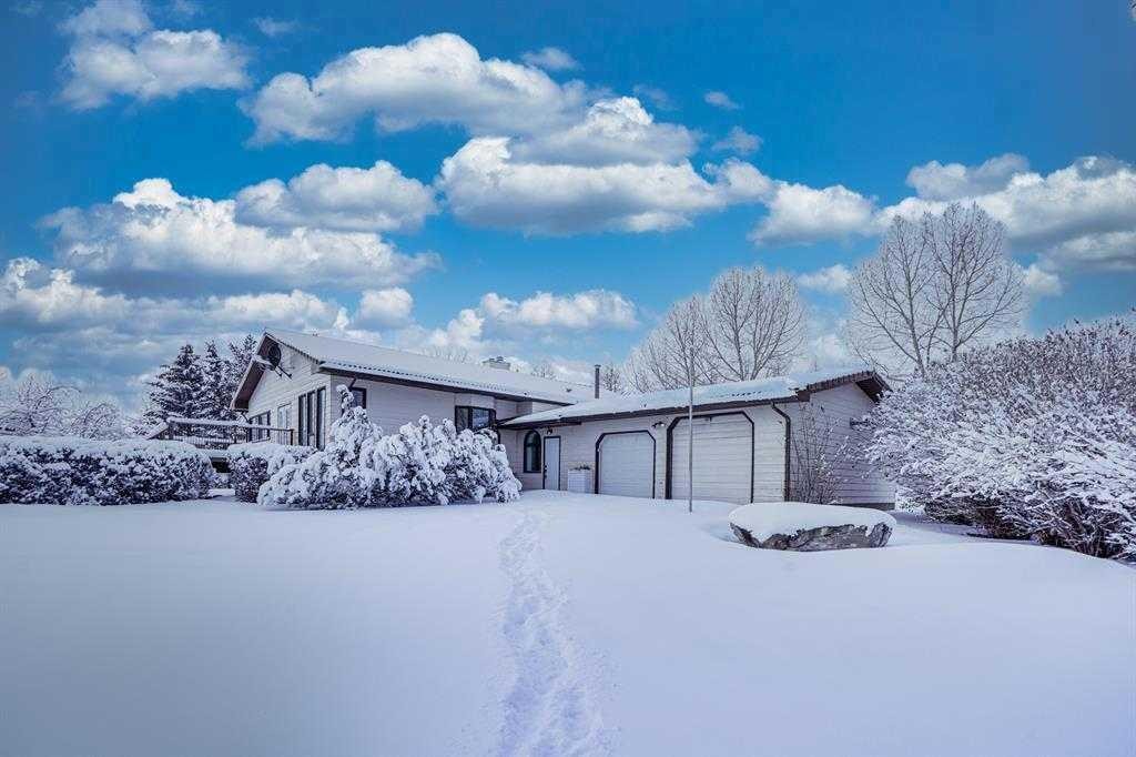 264201 Range Road 12 Sw, Airdrie, AB - Outdoor With View