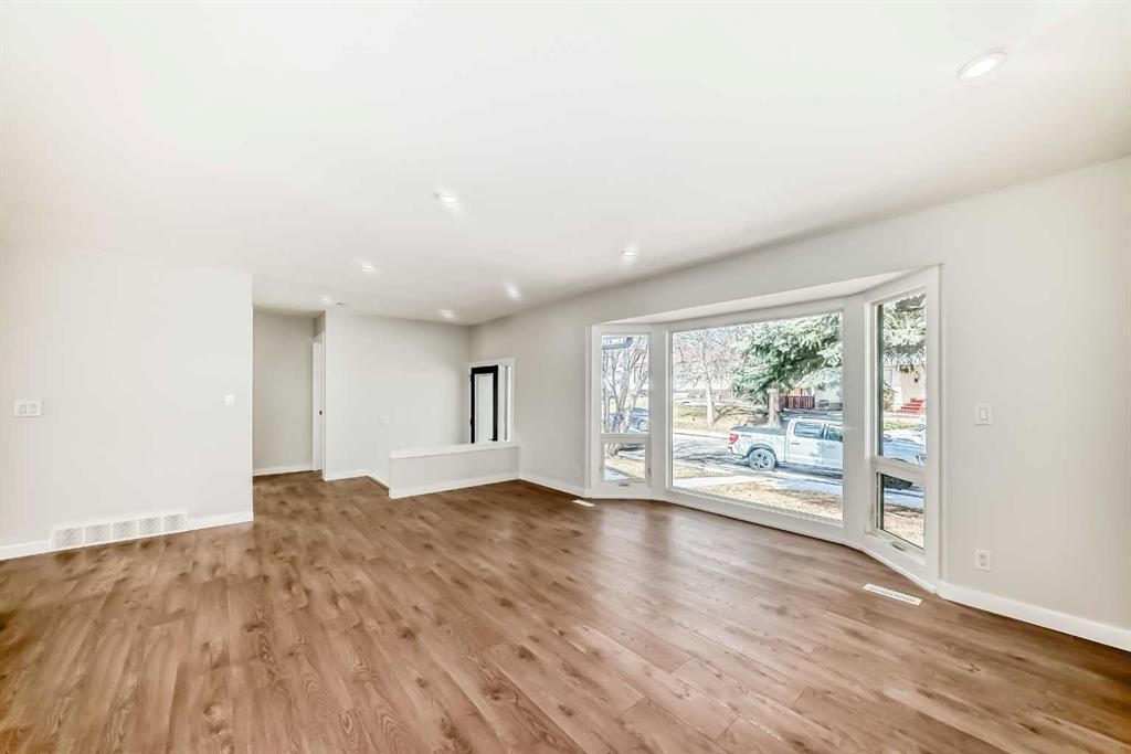 5173 Whitestone Road Ne, Calgary, AB - Indoor