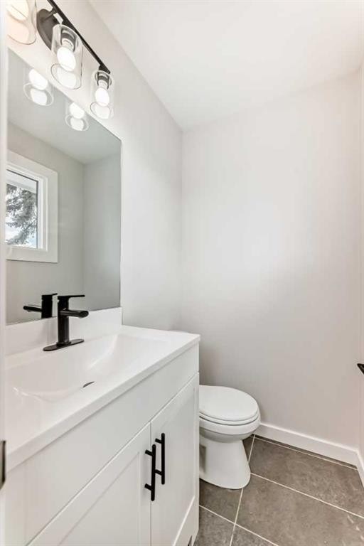 5173 Whitestone Road Ne, Calgary, AB - Indoor Photo Showing Bathroom