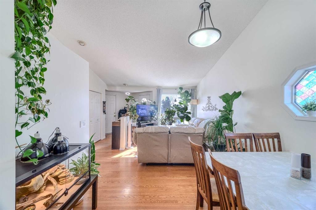239 Arbour Wood Close Nw, Calgary, AB - Indoor