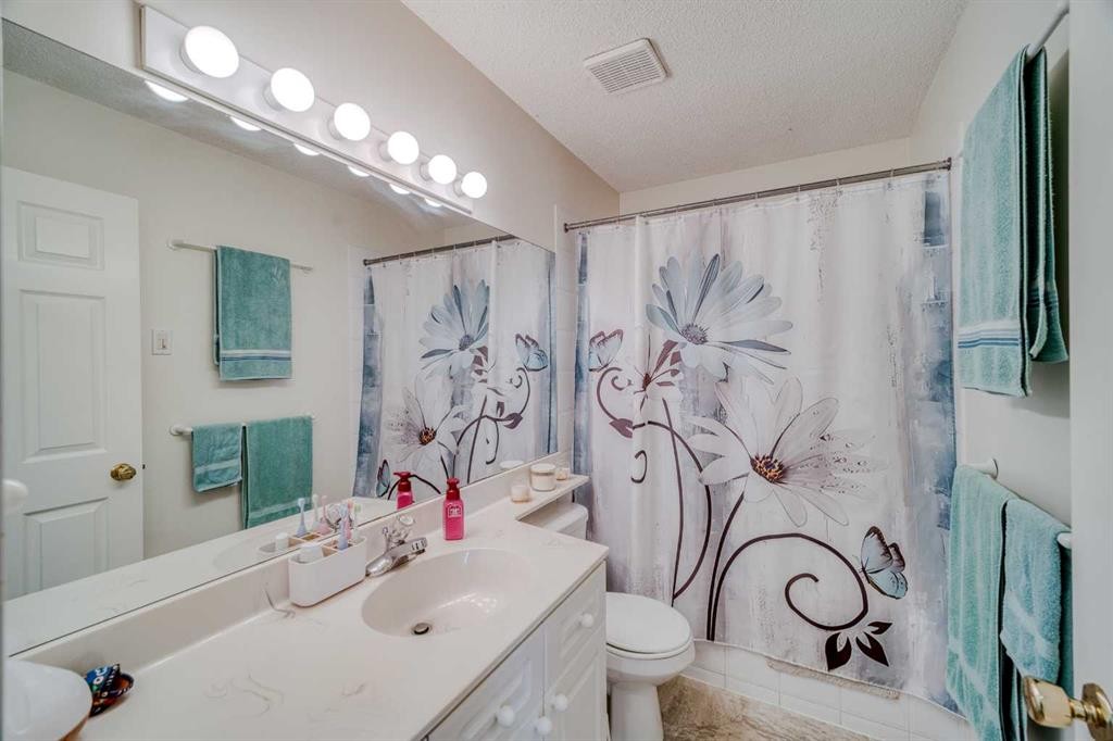 239 Arbour Wood Close Nw, Calgary, AB - Indoor Photo Showing Bathroom