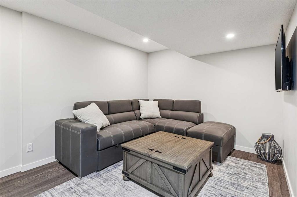 524 Cranston Drive Se, Calgary, AB - Indoor