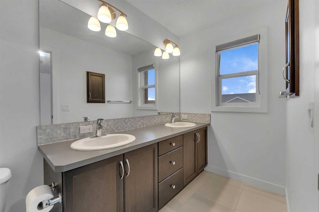 9 Redstone Common Ne, Calgary, AB - Indoor Photo Showing Bathroom
