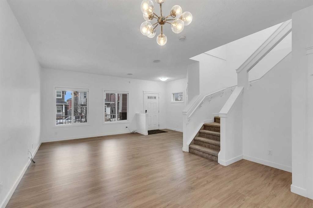 9 Redstone Common Ne, Calgary, AB - Indoor