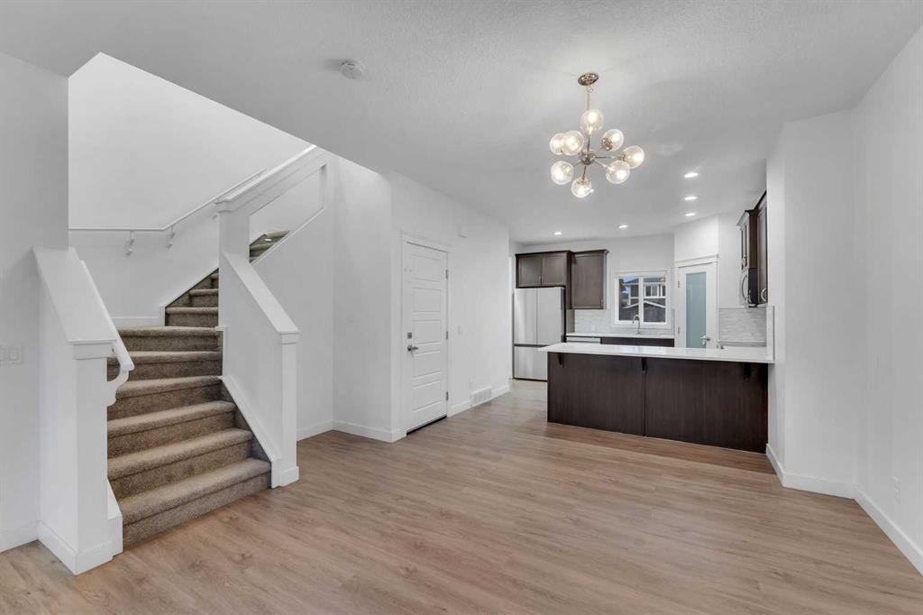9 Redstone Common Ne, Calgary, AB - Indoor