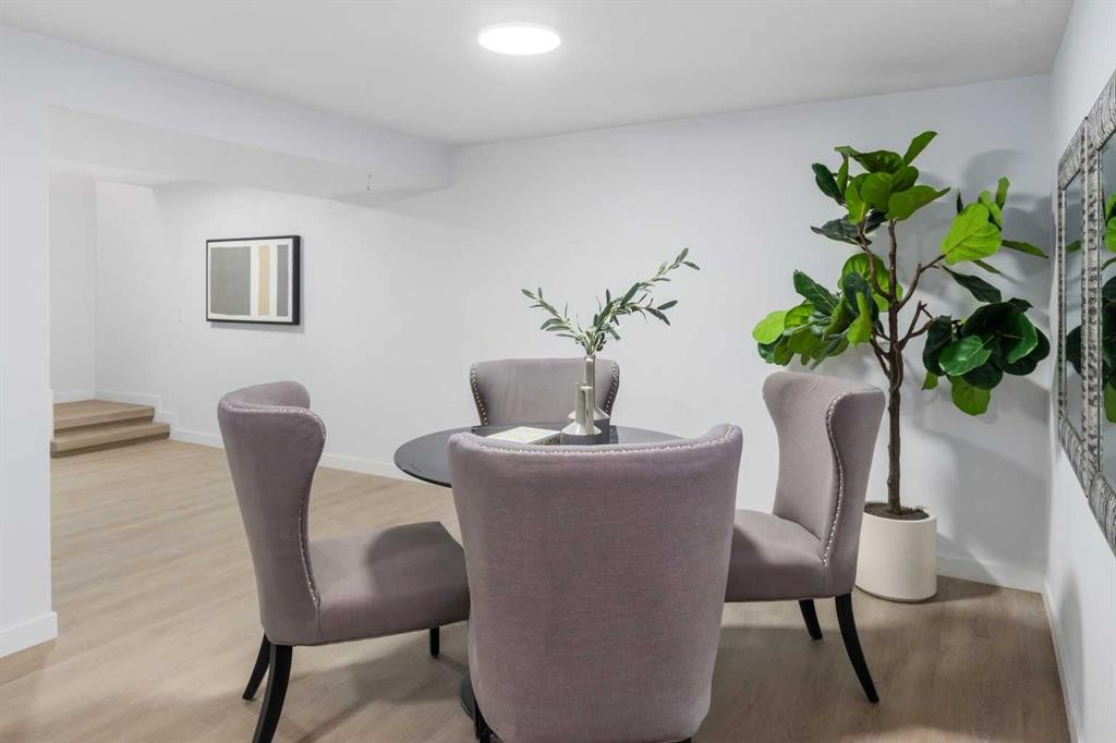 487 Arlington Drive Se, Calgary, AB - Indoor