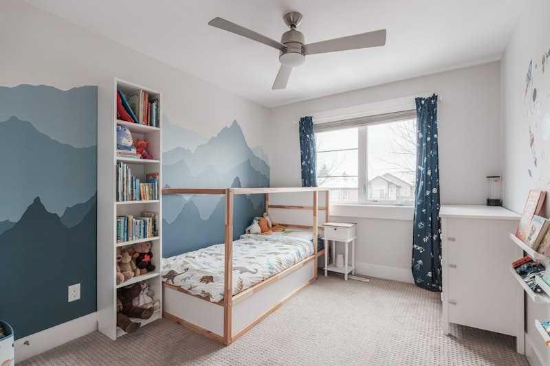 3917 16 Street Sw, Calgary, AB - Indoor Photo Showing Bedroom