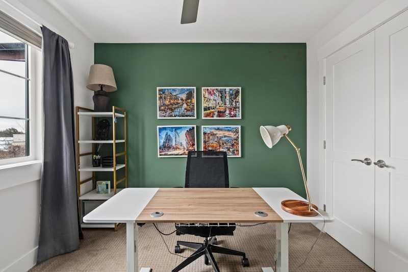 3917 16 Street Sw, Calgary, AB - Indoor Photo Showing Office