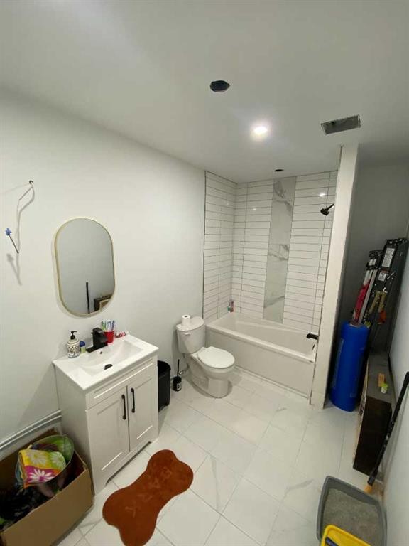 33143 Range Road 60, Rural Mountain View County, AB - Indoor Photo Showing Bathroom