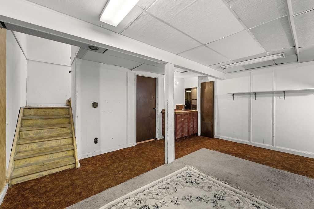 56-5520 1 Avenue Se, Calgary, AB - Indoor Photo Showing Other Room
