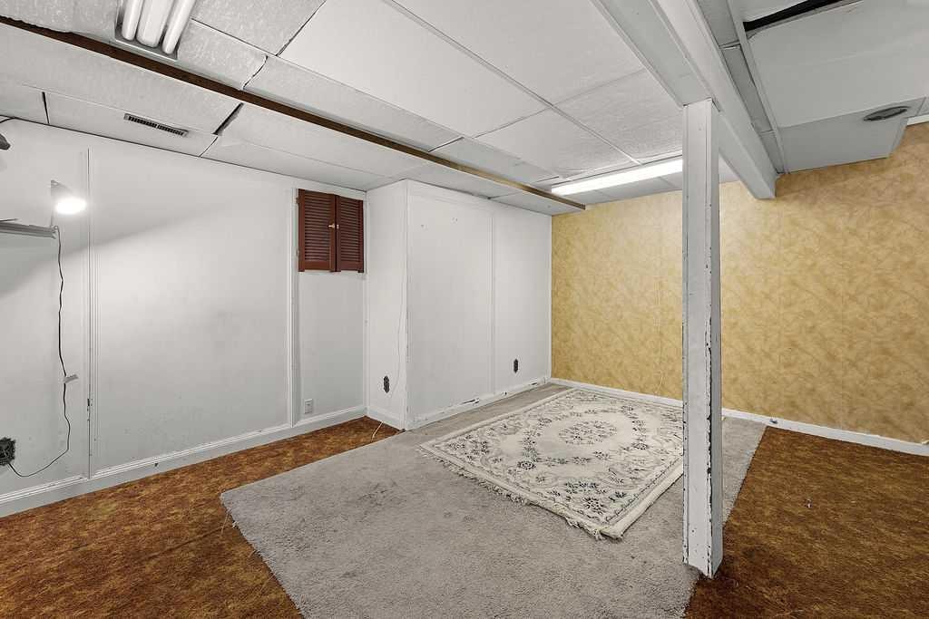 56-5520 1 Avenue Se, Calgary, AB - Indoor