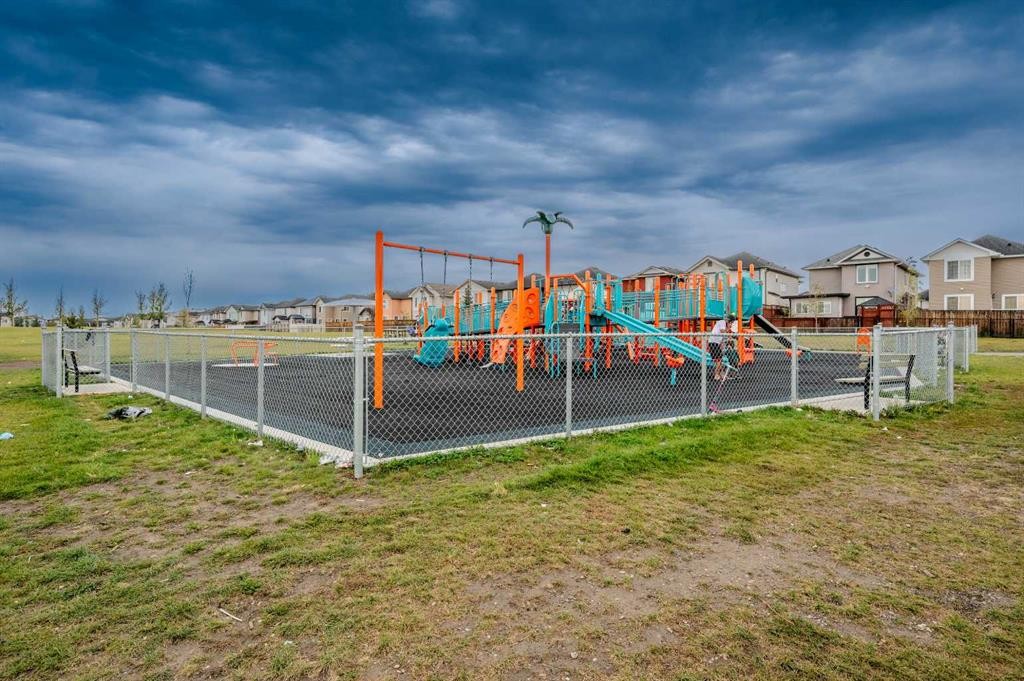 309-355 Taralake Way Ne, Calgary, AB - Outdoor