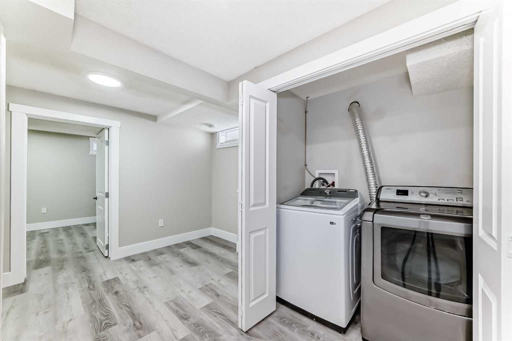 3920 44 Avenue Ne, Calgary, AB - Indoor Photo Showing Laundry Room