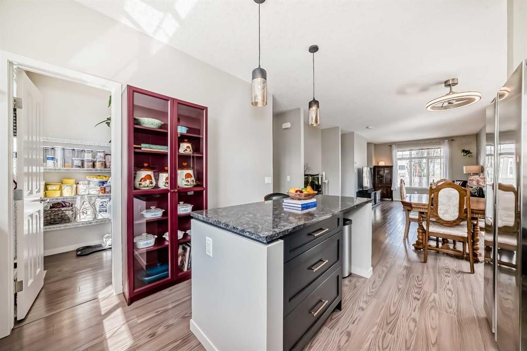 113 Copperpond Row Se, Calgary, AB - Indoor